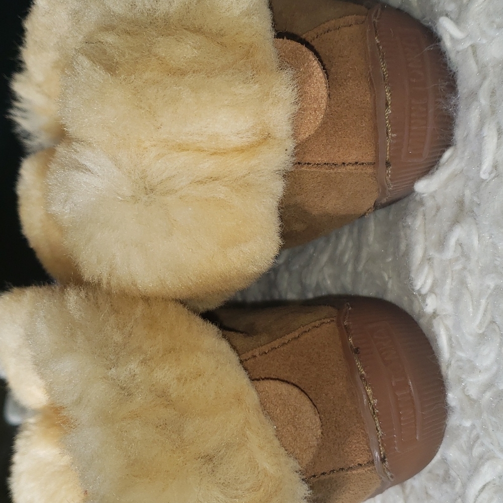 Minnetonka Golden Tan Sheepskin Ankle Boot Brand New Without Box 7 - Picture 4 of 16